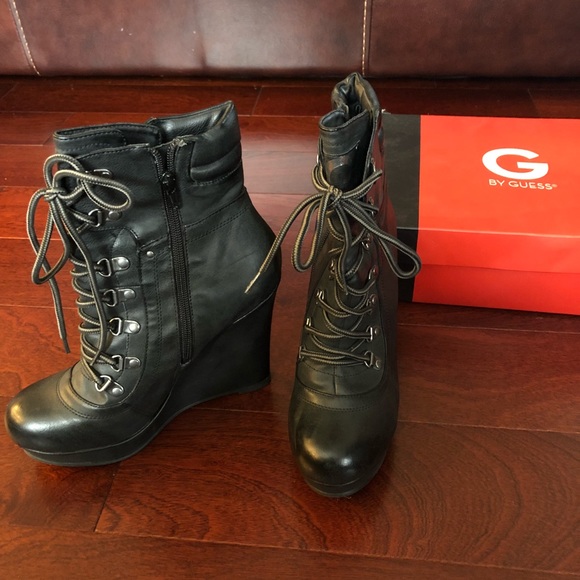 Limited Edition Guess Boots - Picture 2 of 3